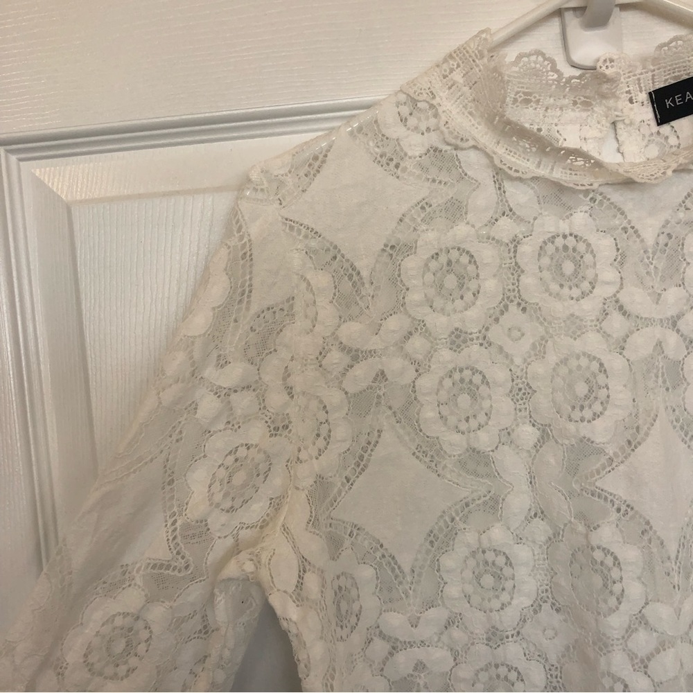 WHITE lace long sleeve top with single back button - Picture 3 of 8